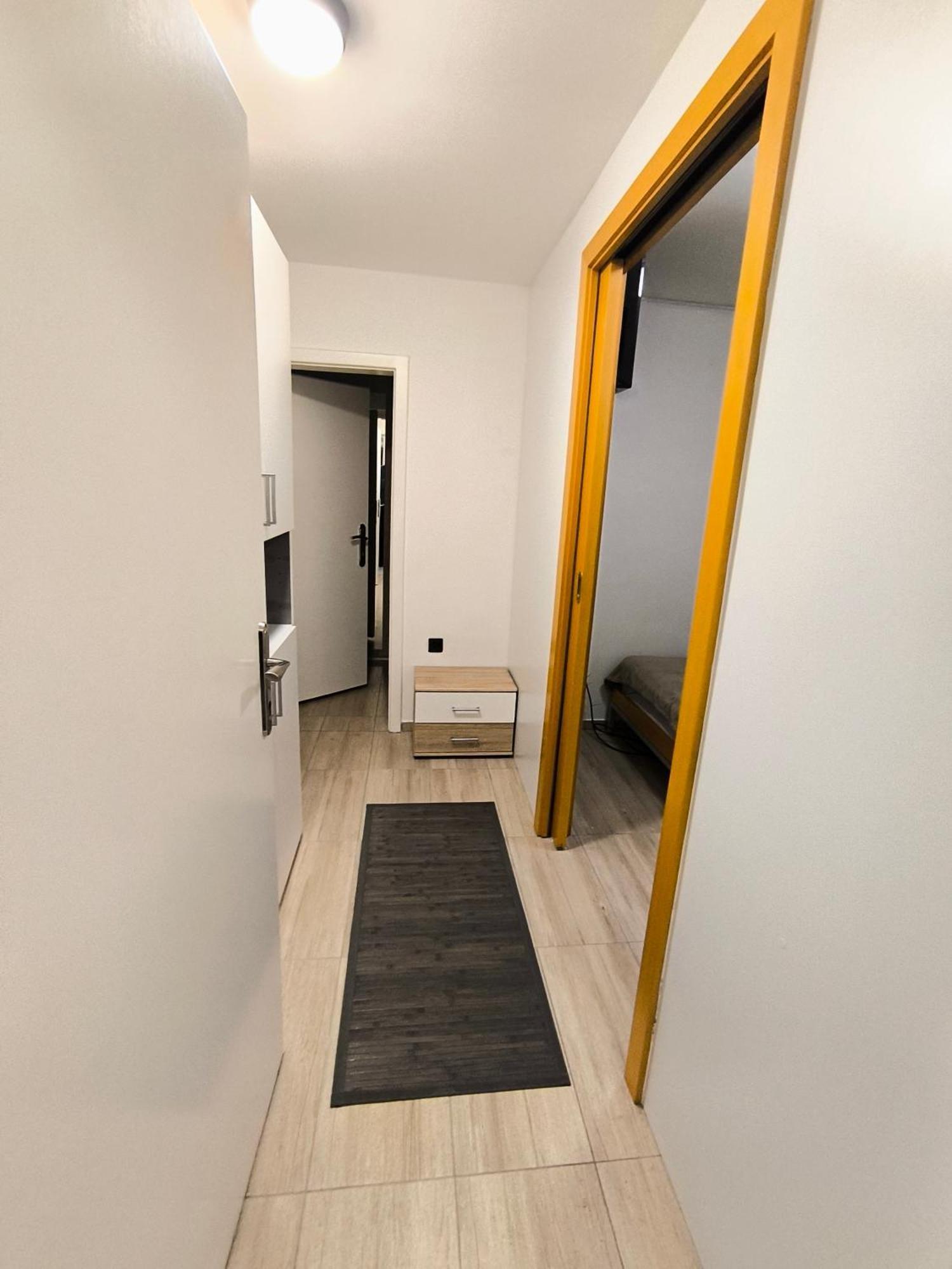Jo-Ma Apartma - Safe Parking Ljubljana Exterior foto